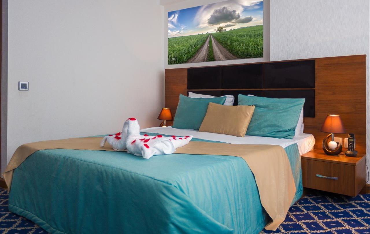 Demir Yol Plaza Hotel Baku Ngoại thất bức ảnh