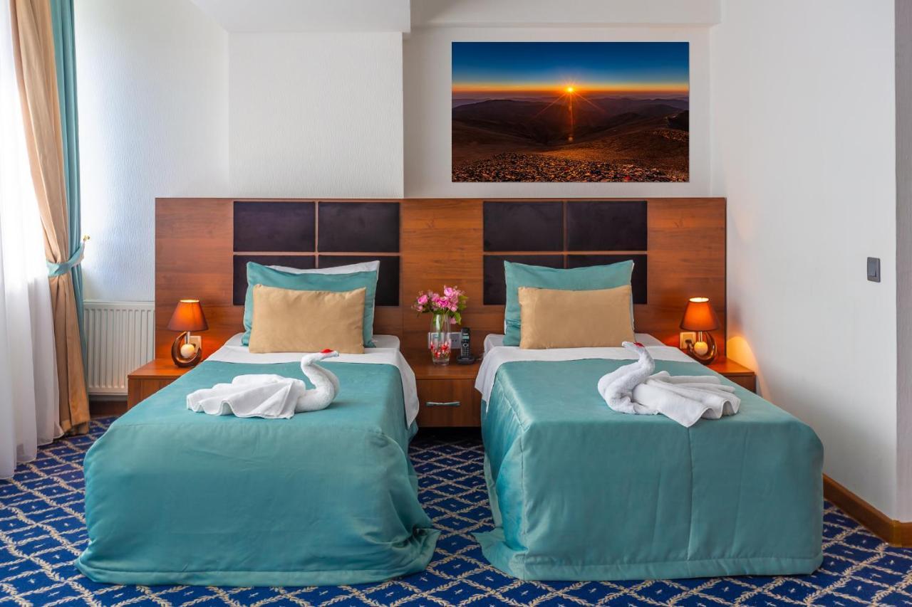 Demir Yol Plaza Hotel Baku Ngoại thất bức ảnh