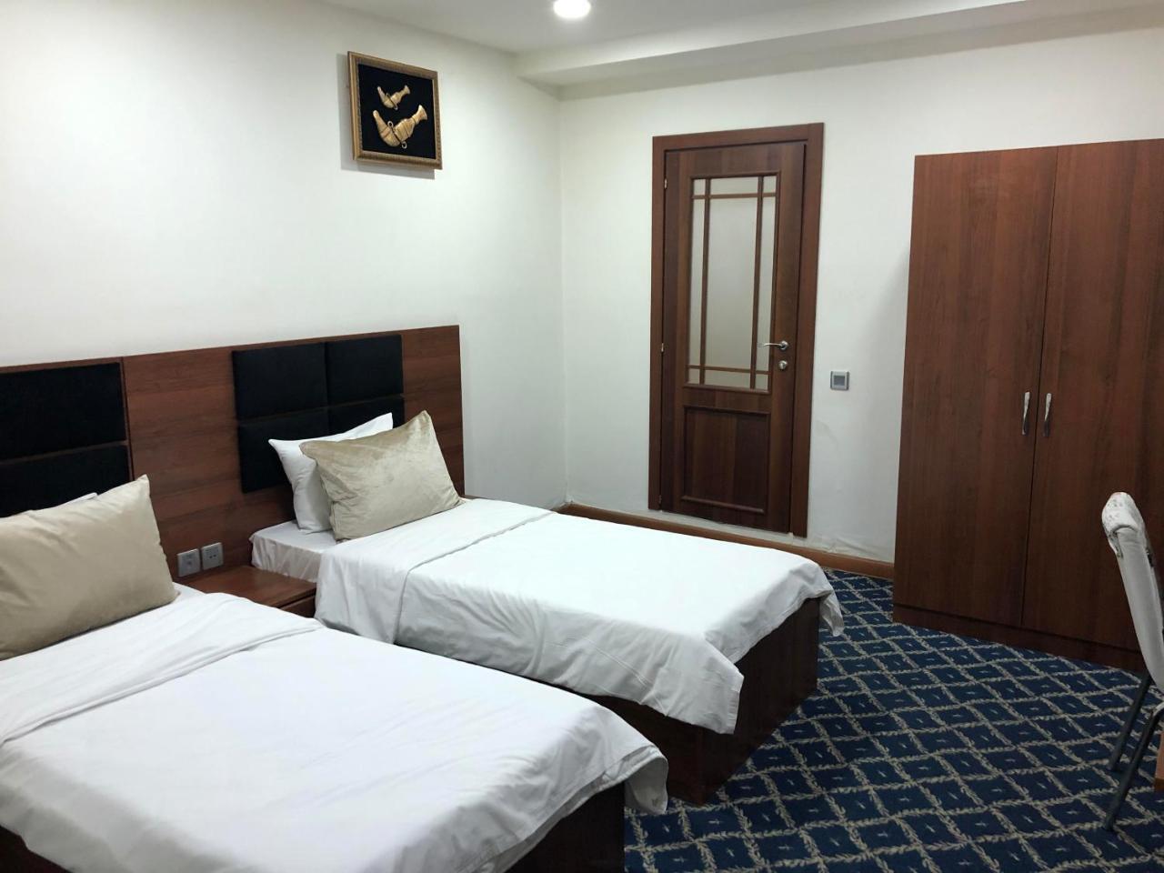 Demir Yol Plaza Hotel Baku Ngoại thất bức ảnh